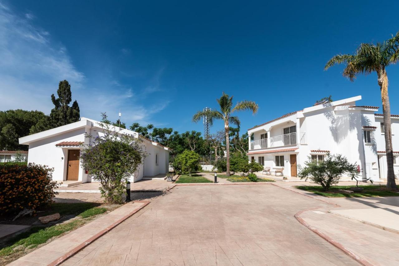 Fig Tree Z Holiday Resort 파라림니 외부 사진